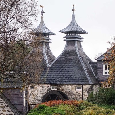 Established in 1786, Strathisla can reasonably claim to be one of the oldest working distilleries in Scotland and, due to its extremely picturesque setting, is definitely one of the most photographed!